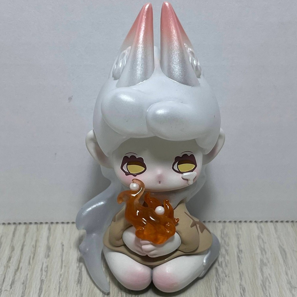 Killa Treasure Pavilion Series Candle Fox Figure White Orange Pink Fire Anime